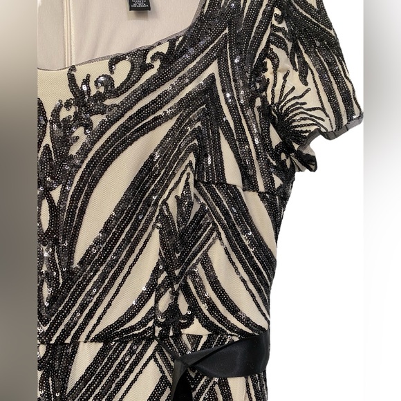 R&M Richards Short Sleeve Sweetheart Neck Embellished Sequin Panel Godet Dress - Picture 8 of 15